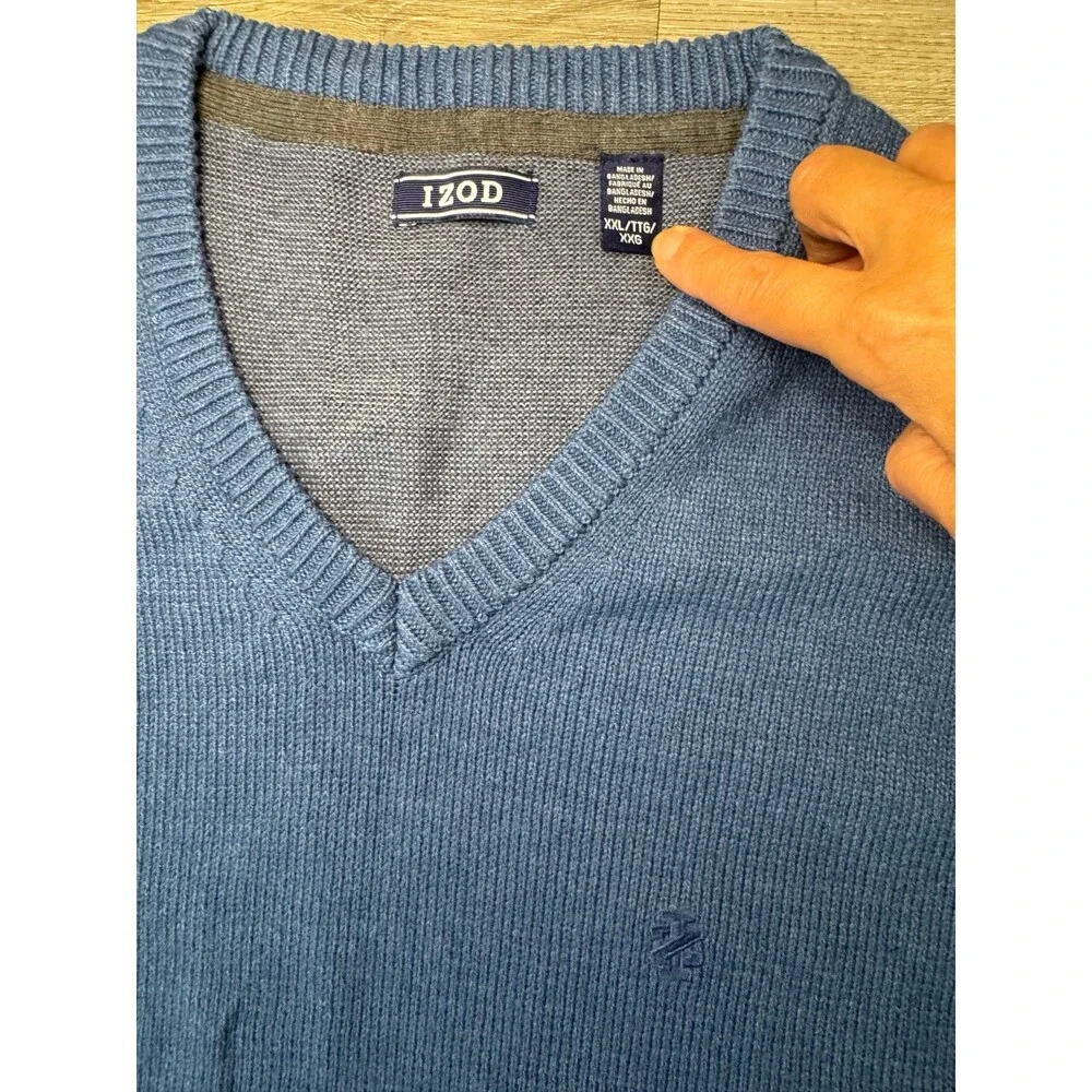 IZOD Mens XXL Blue V Neck Sweater Pullover Lightweight Knit Casual - Picture 4 of 4